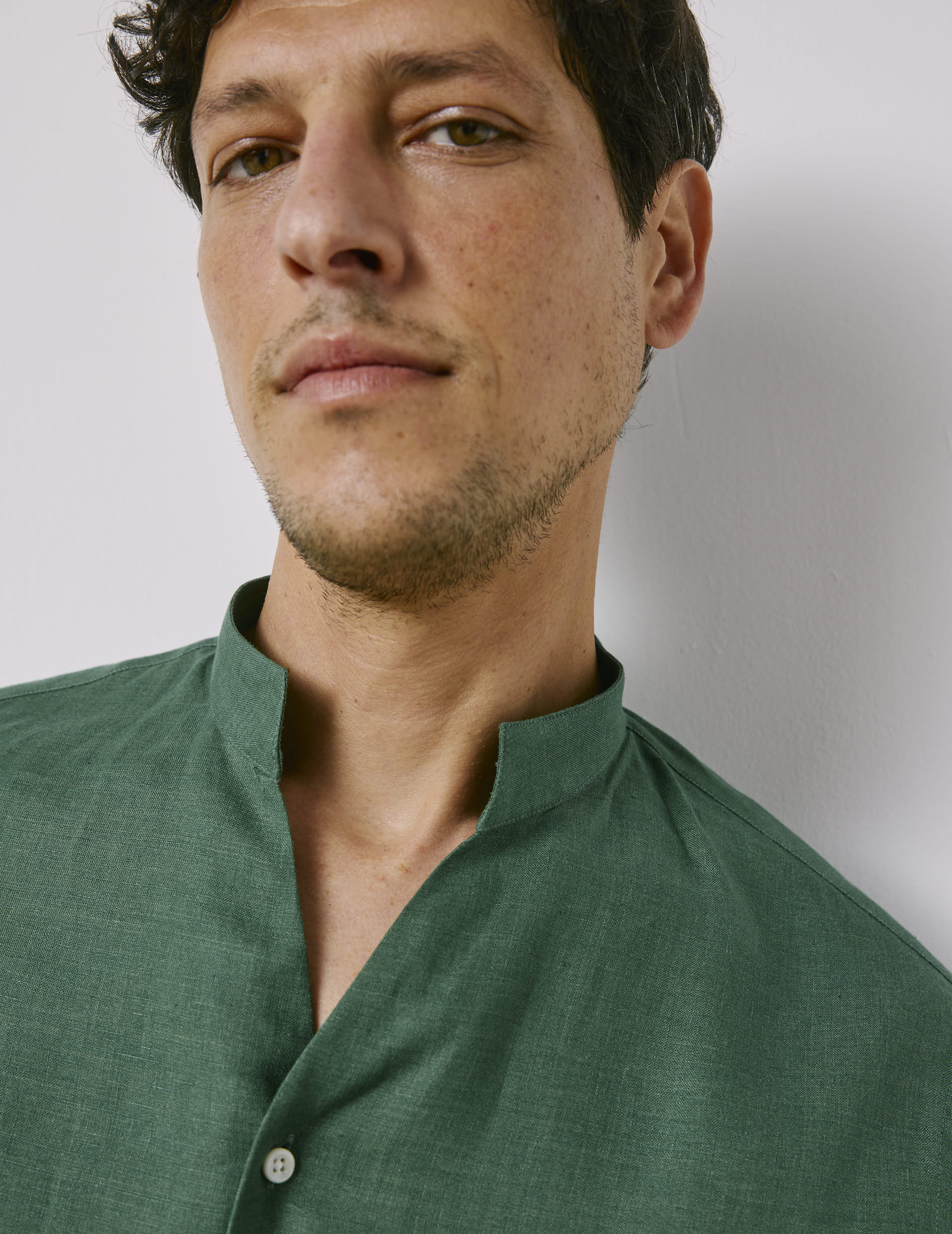 Chemise Carl en lin vert - Image 4