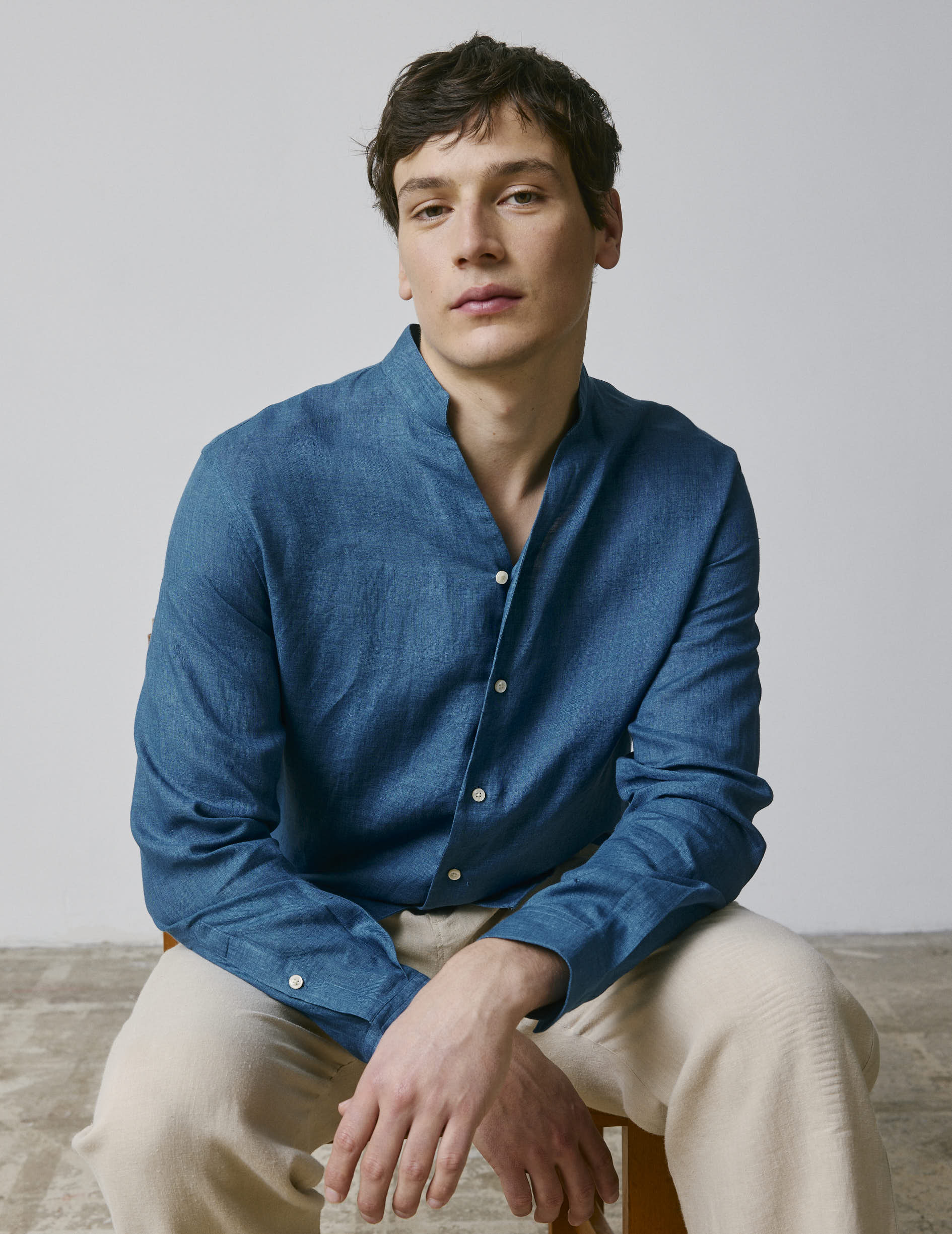 Chemise Carl en lin bleu - Image 3