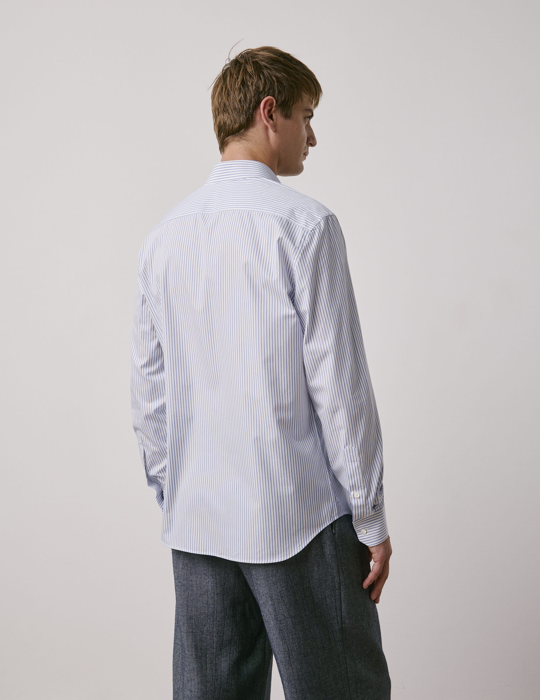 Chemise semi-ajustée rayée bleue - Image 3