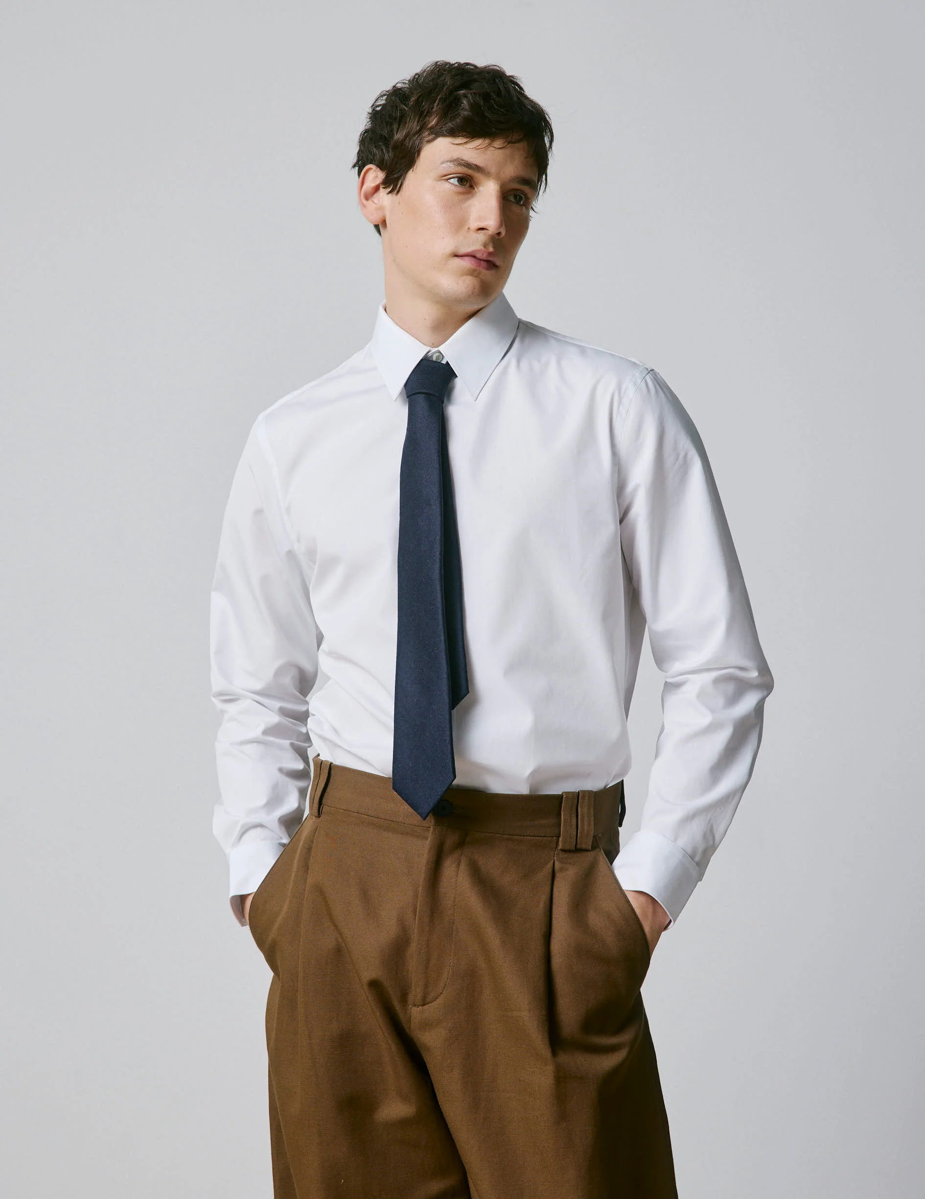 Chemise semi-ajustée blanche - Image 3