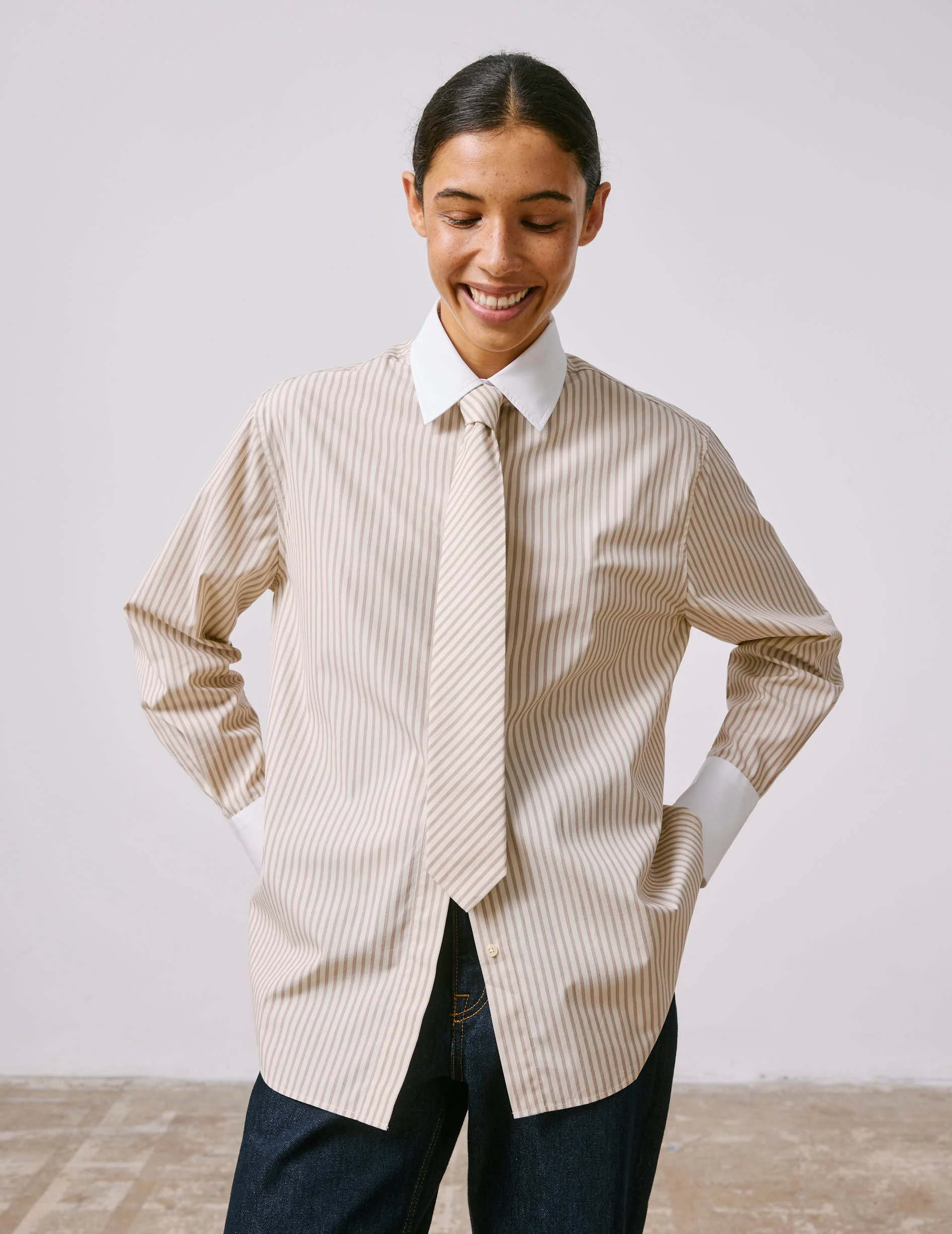 Chemise Mathéa gorge cachée rayée beige - Image 7