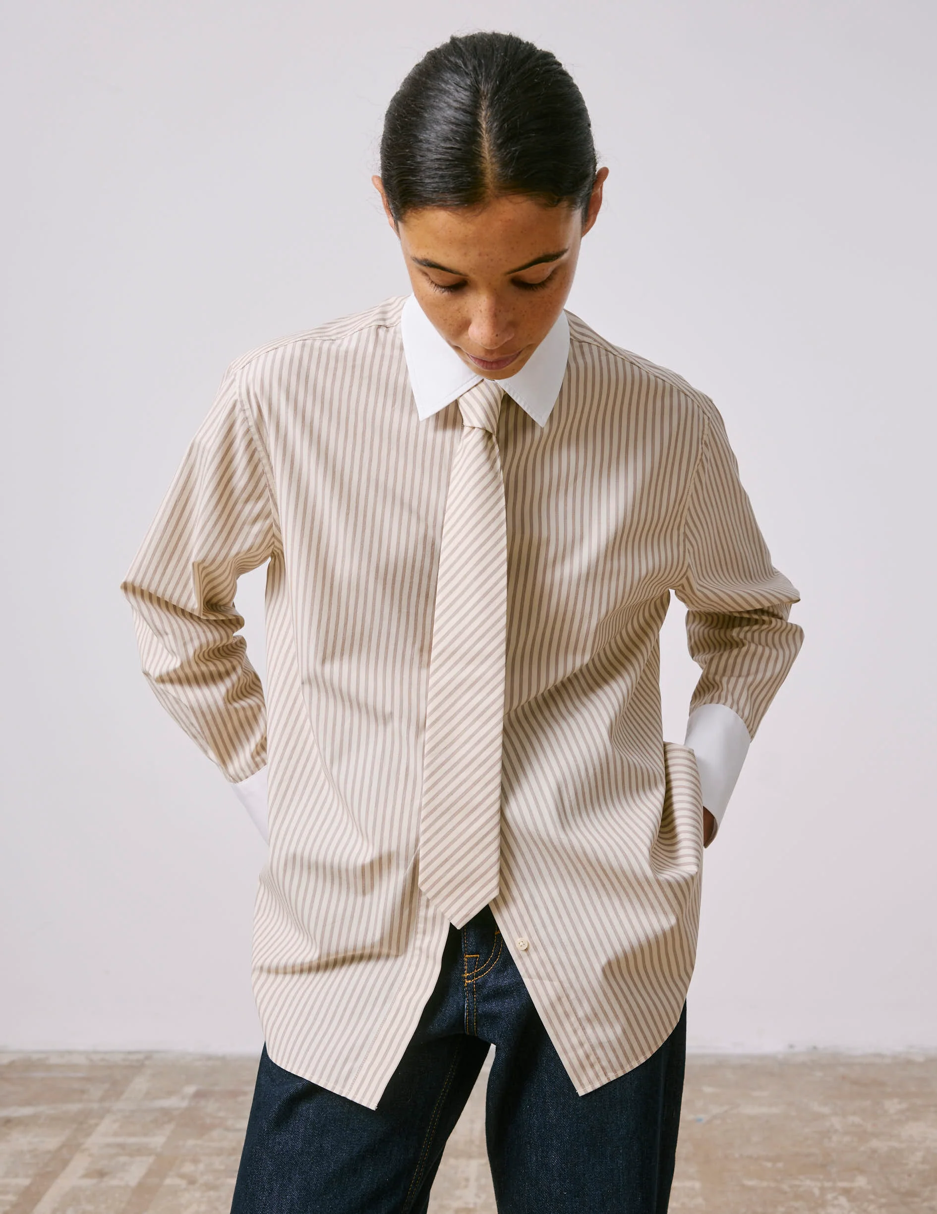 Chemise Mathéa gorge cachée rayée beige - Image 8