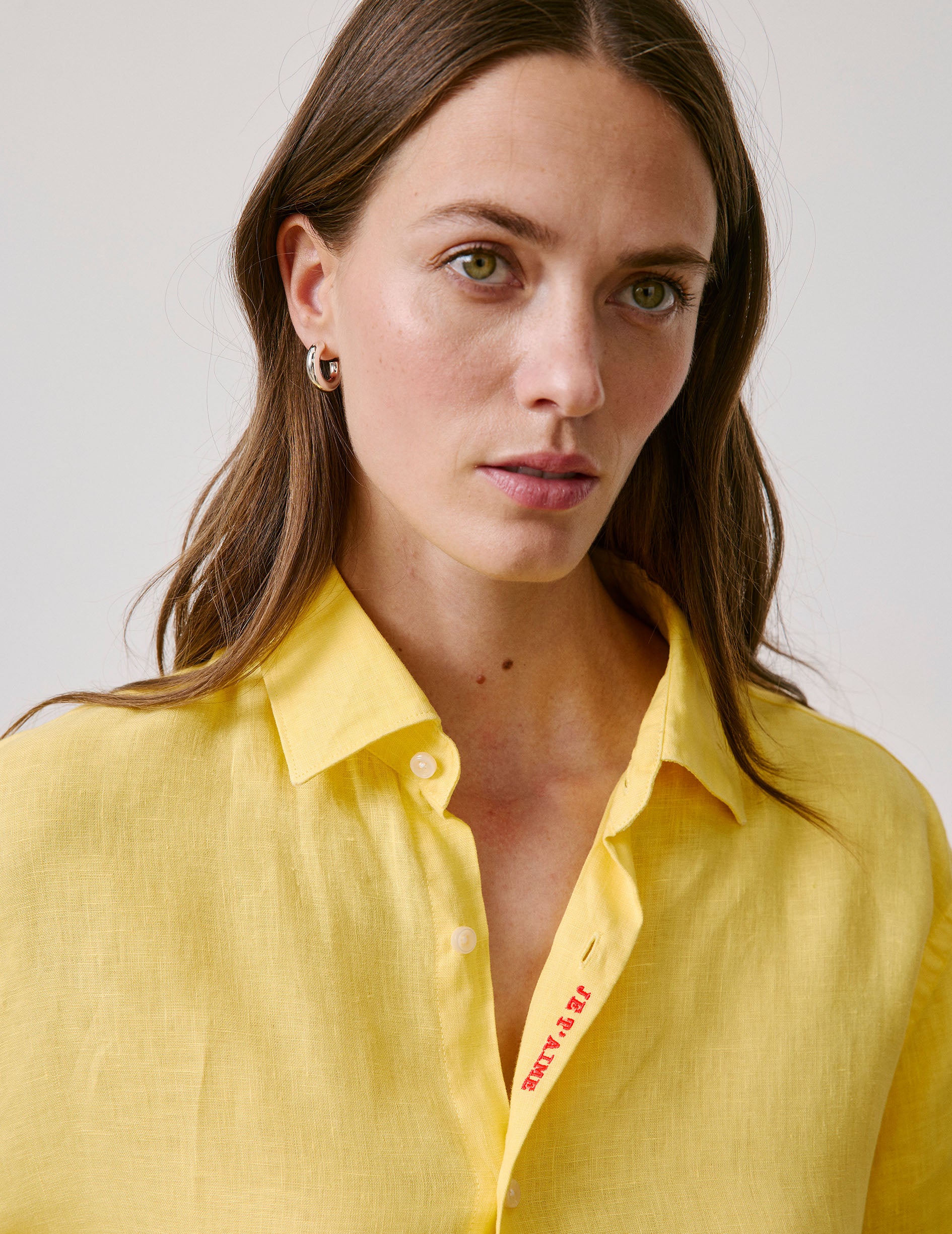 Chemise mixte "Je t'aime" en lin jaune - Image 2