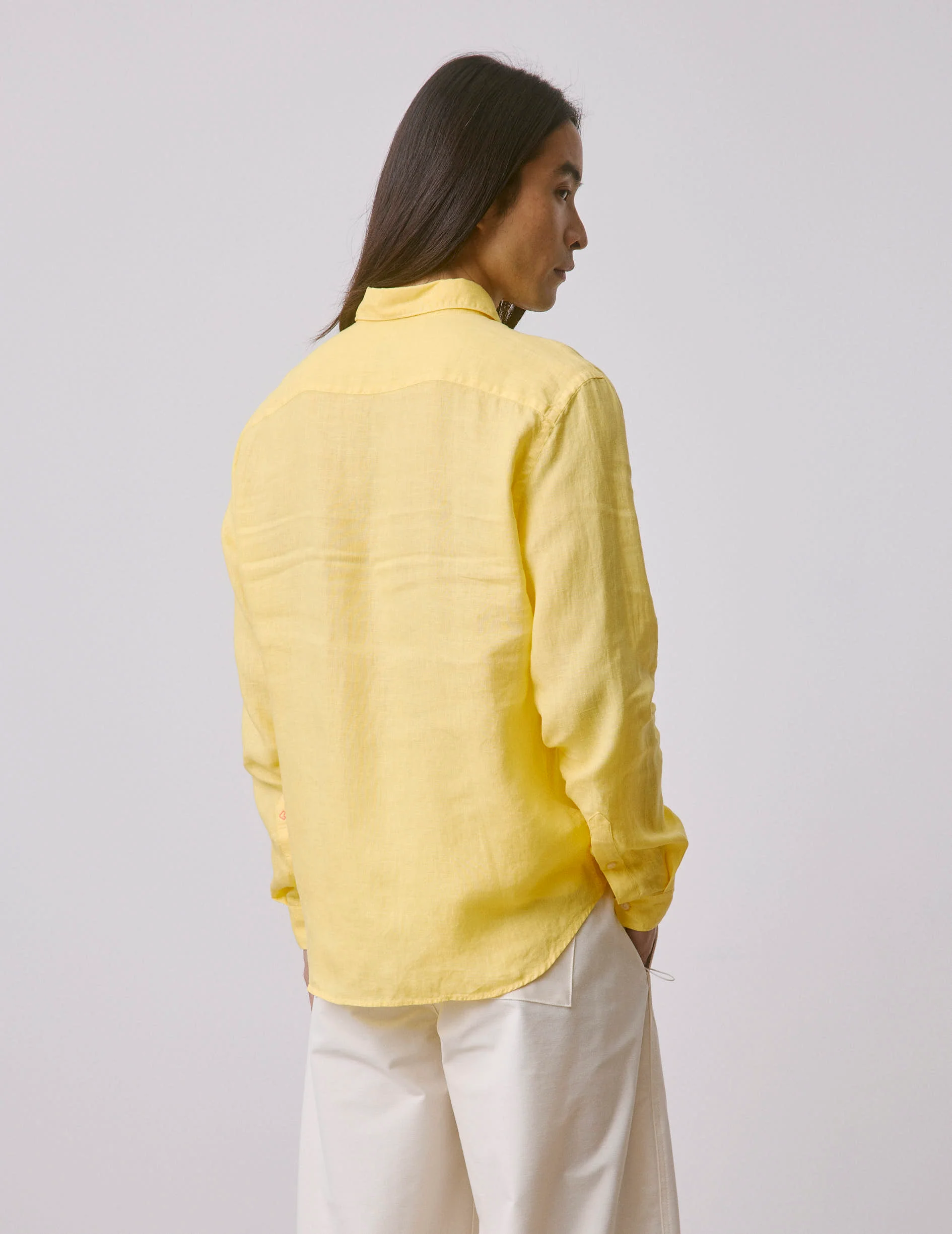 Chemise mixte "Je t'aime" en lin jaune - Image 4