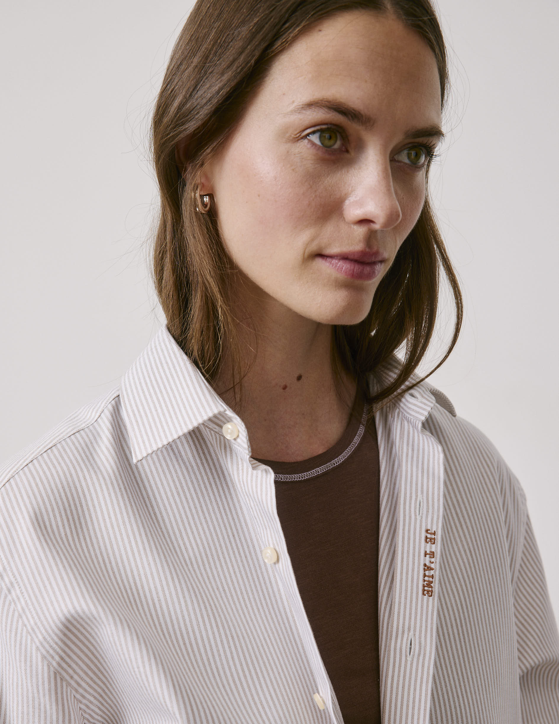Chemise mixte "Je t'aime" rayée beige - Image 8